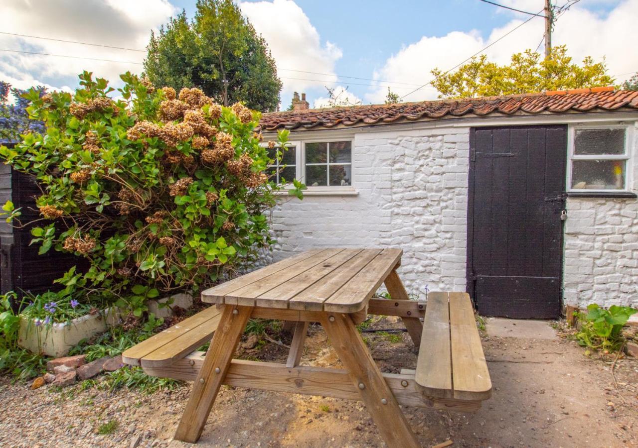Вилла The Old Sweet Shop Wells-next-the-Sea Экстерьер фото